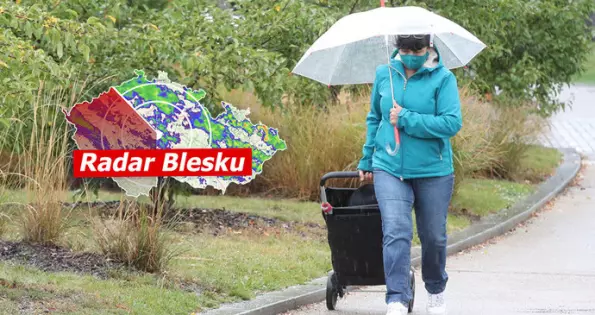 Do Ceska Se Zenou Bourky A Kroupy Hladiny Rek Stoupnou Sledujte Radar Blesku Praha Na Dlani